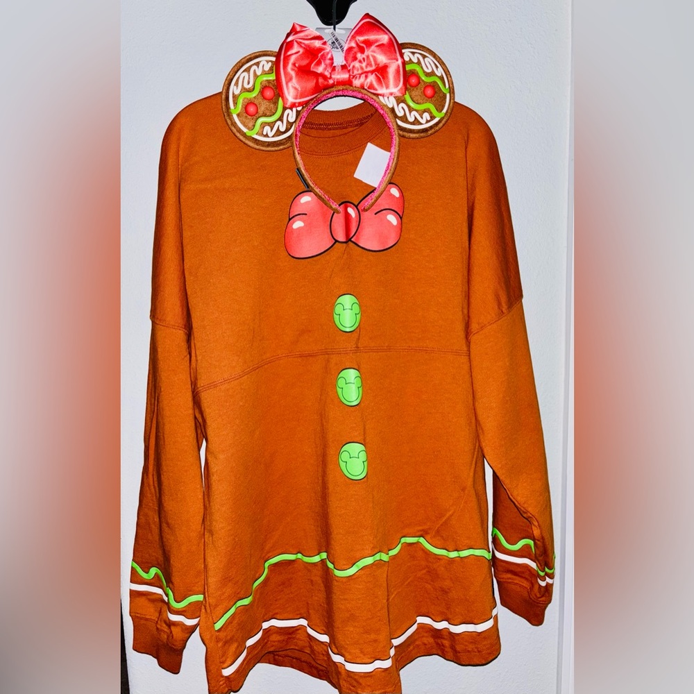 Disney Happy Holidays Gingerbread Spirt Jersey + Minnie Ears • Large